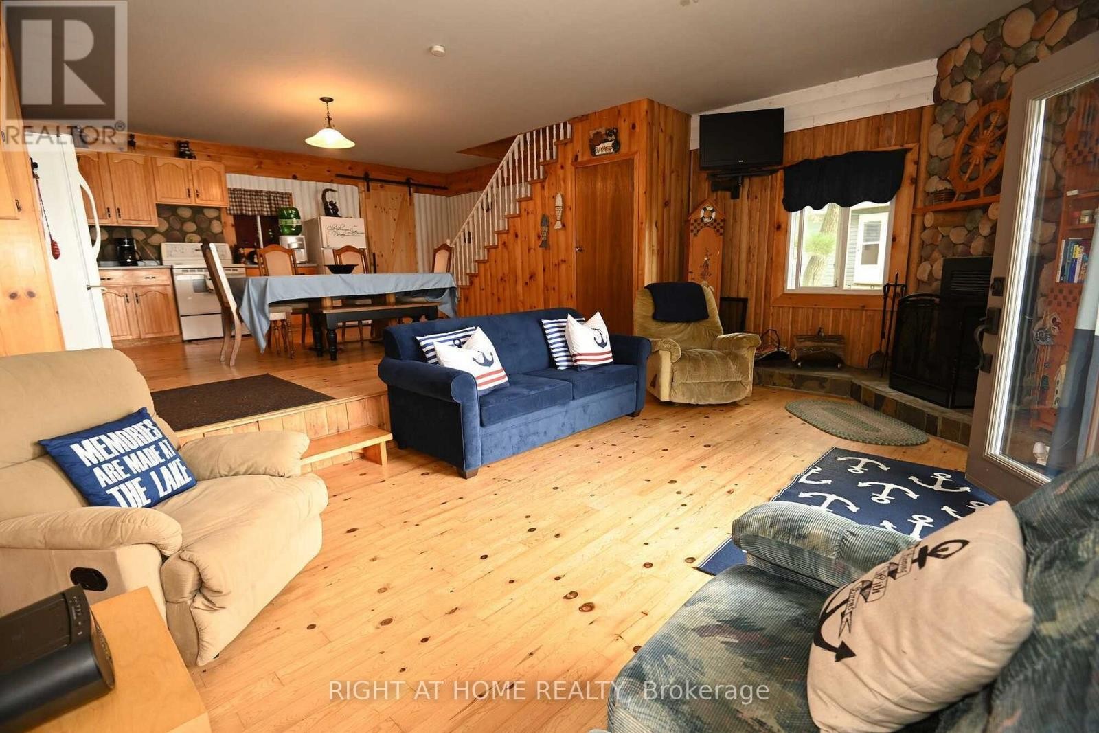 












WC21 HARDWOOD ISLAND EAST

,
West Nipissing (Verner),




Ontario
P2B2M9


