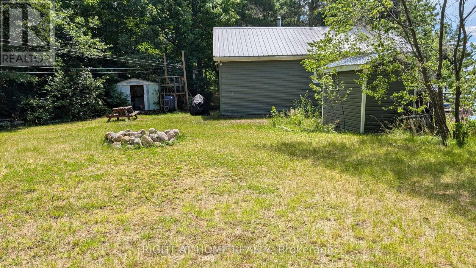 












WC21 HARDWOOD ISLAND EAST

,
West Nipissing (Verner),




Ontario
P2B2M9

