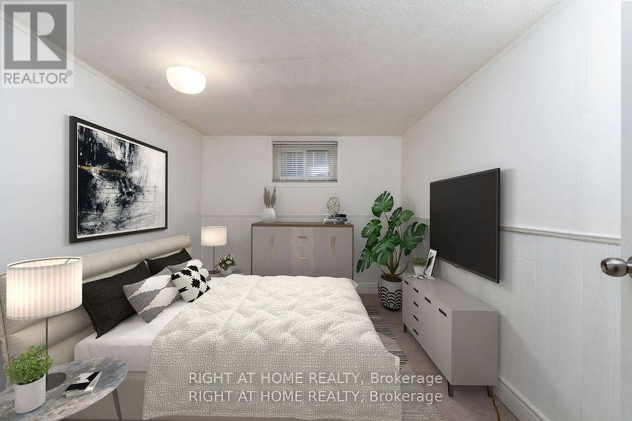 












LOWER - 105 GLENRIDGE AVENUE

,
St. Catharines (Old Glenridge),




Ontario
L2R4X5

