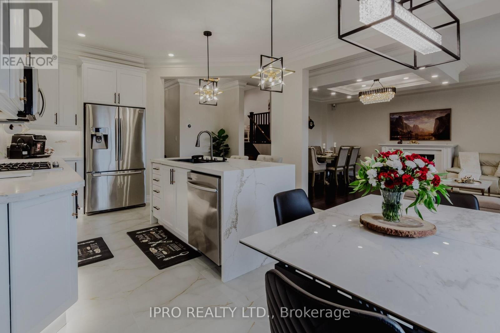 












12 BANKFIELD CRESCENT

,
Hamilton (Stoney Creek Mountain),




Ontario
L8J0B9

