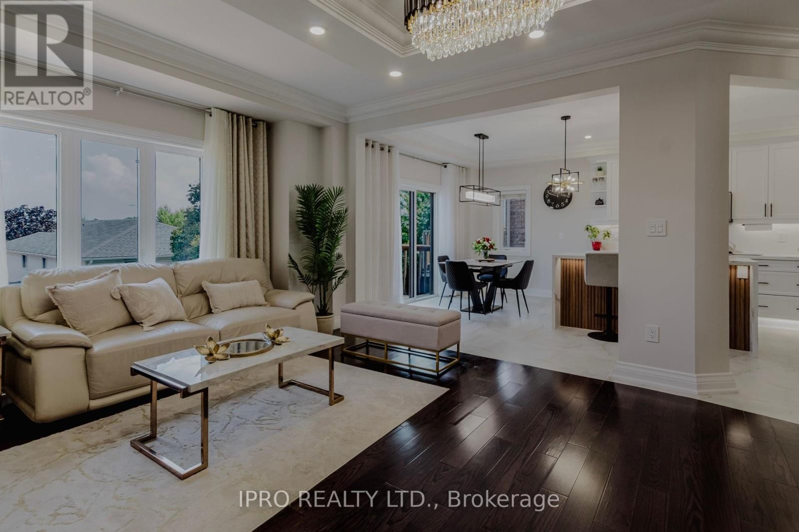 












12 BANKFIELD CRESCENT

,
Hamilton (Stoney Creek Mountain),




Ontario
L8J0B9

