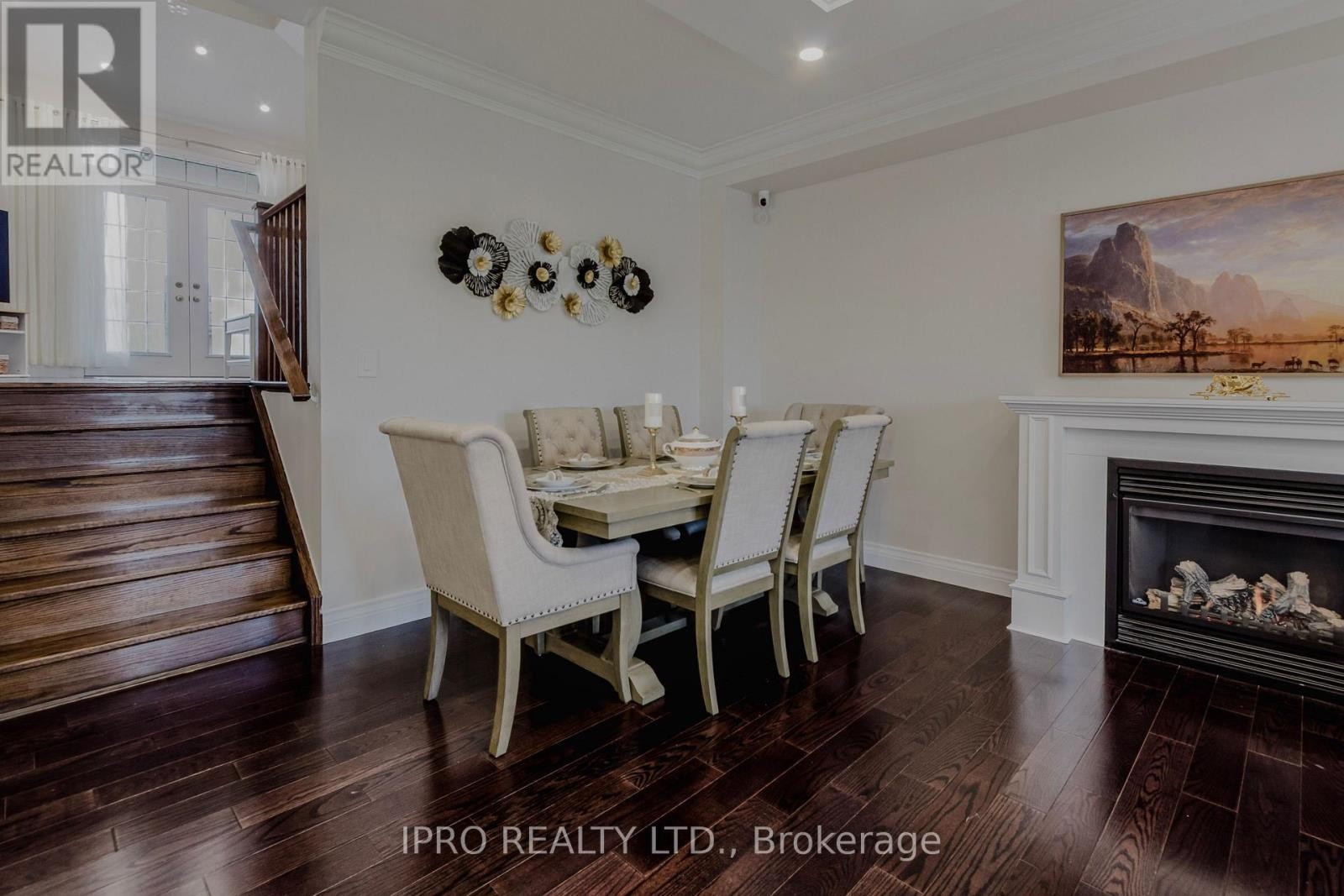 












12 BANKFIELD CRESCENT

,
Hamilton (Stoney Creek Mountain),




Ontario
L8J0B9

