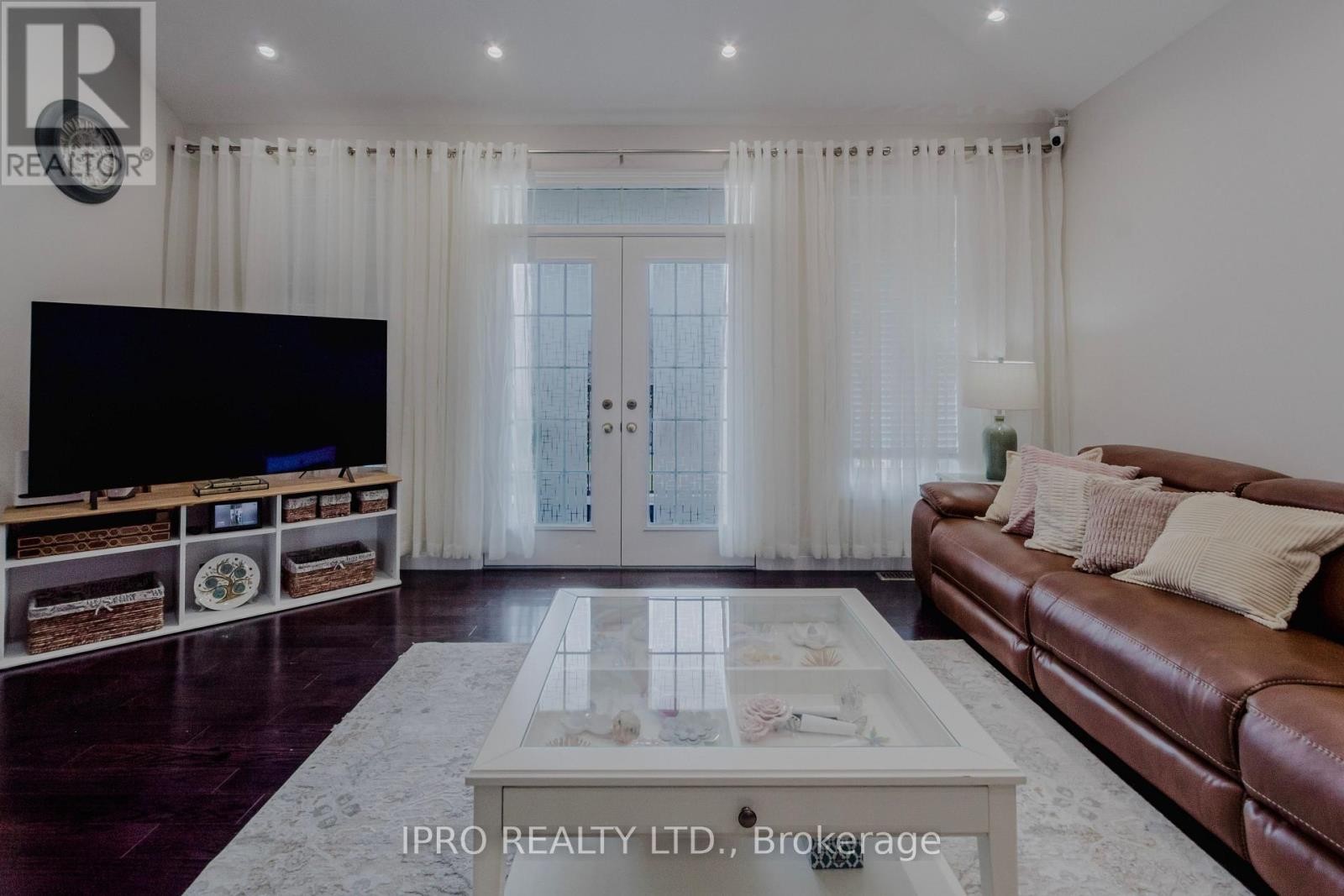 












12 BANKFIELD CRESCENT

,
Hamilton (Stoney Creek Mountain),




Ontario
L8J0B9

