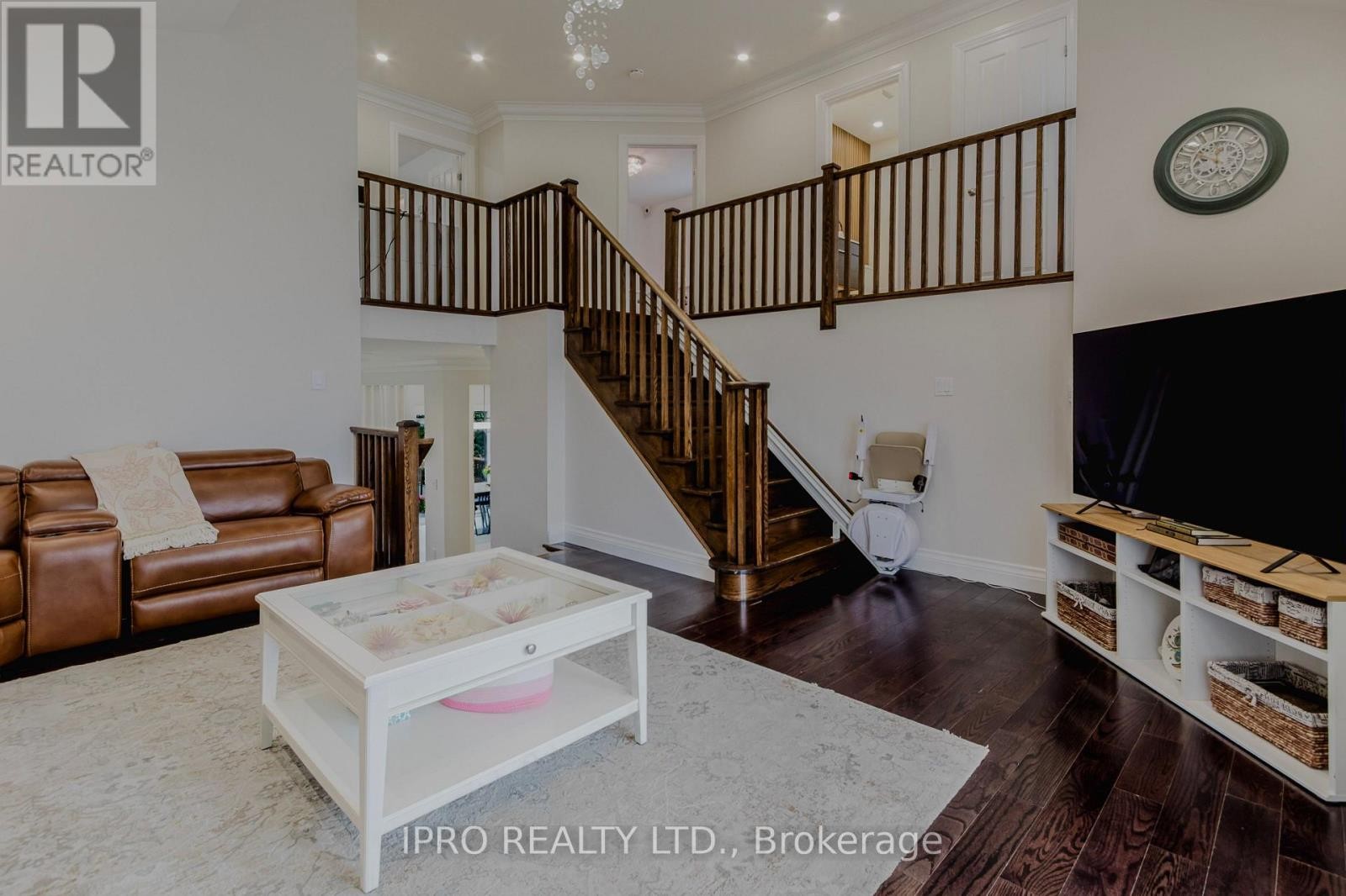 












12 BANKFIELD CRESCENT

,
Hamilton (Stoney Creek Mountain),




Ontario
L8J0B9

