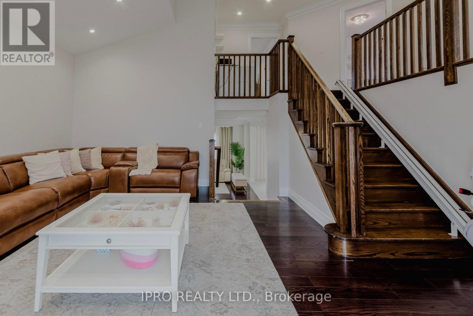 












12 BANKFIELD CRESCENT

,
Hamilton (Stoney Creek Mountain),




Ontario
L8J0B9

