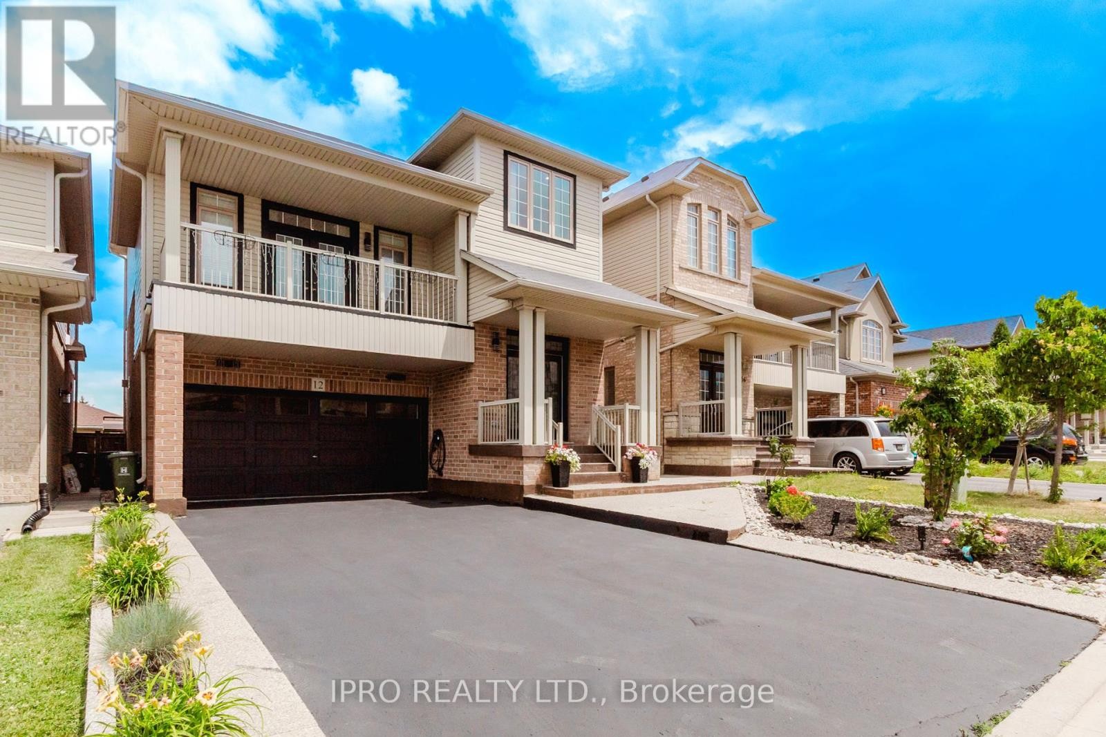 












12 BANKFIELD CRESCENT

,
Hamilton (Stoney Creek Mountain),




Ontario
L8J0B9

