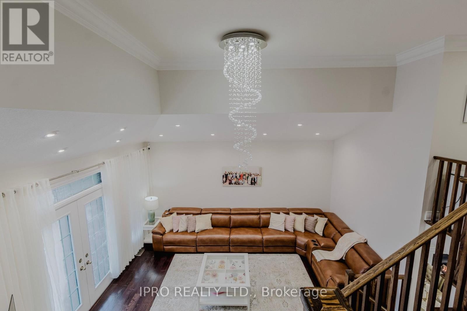 












12 BANKFIELD CRESCENT

,
Hamilton (Stoney Creek Mountain),




Ontario
L8J0B9

