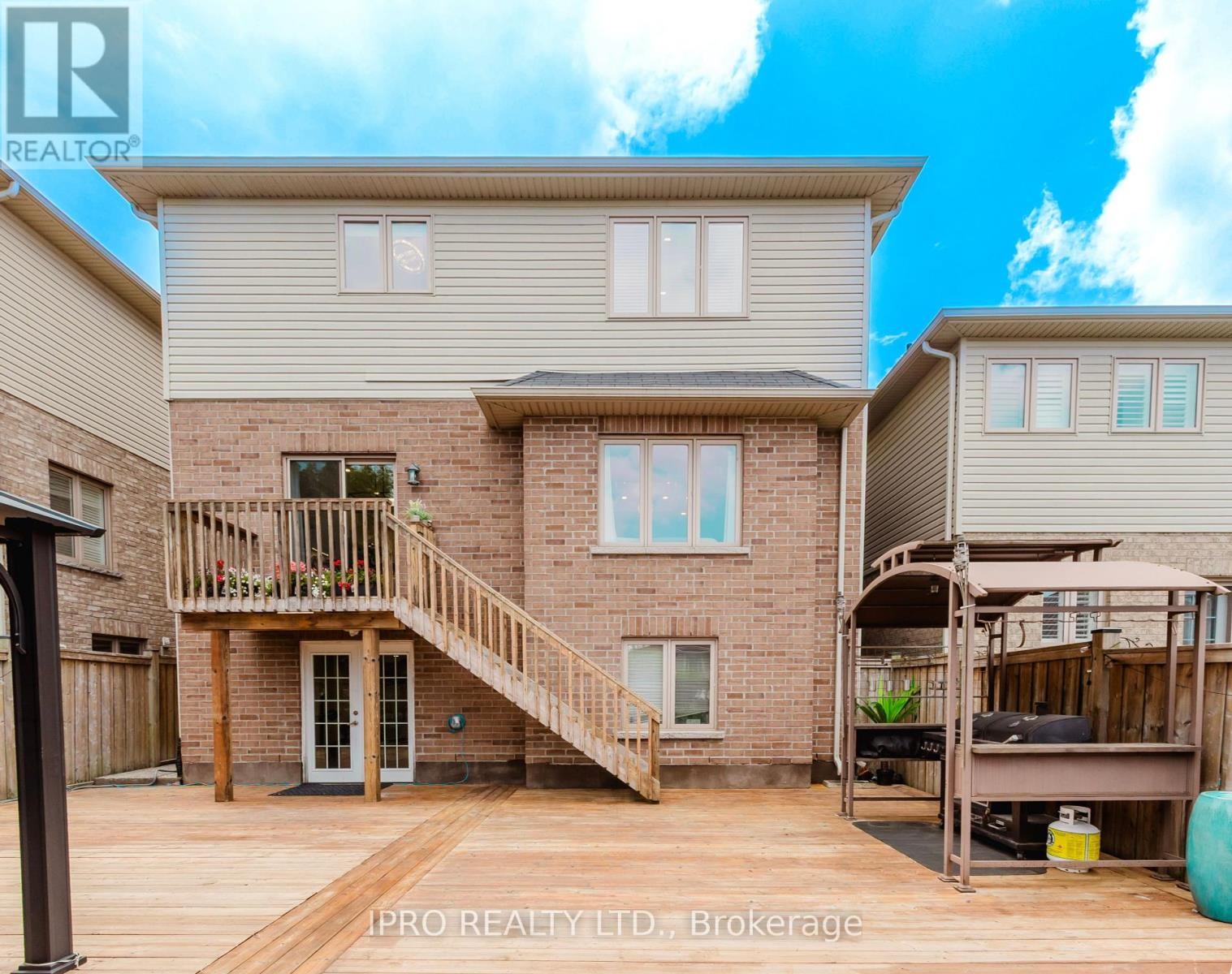 












12 BANKFIELD CRESCENT

,
Hamilton (Stoney Creek Mountain),




Ontario
L8J0B9

