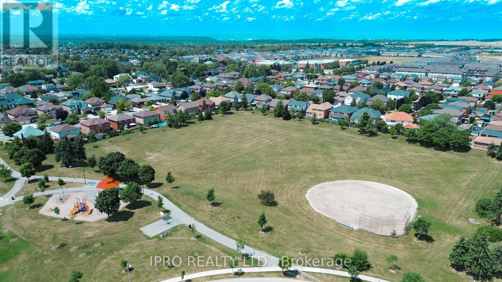 












12 BANKFIELD CRESCENT

,
Hamilton (Stoney Creek Mountain),




Ontario
L8J0B9

