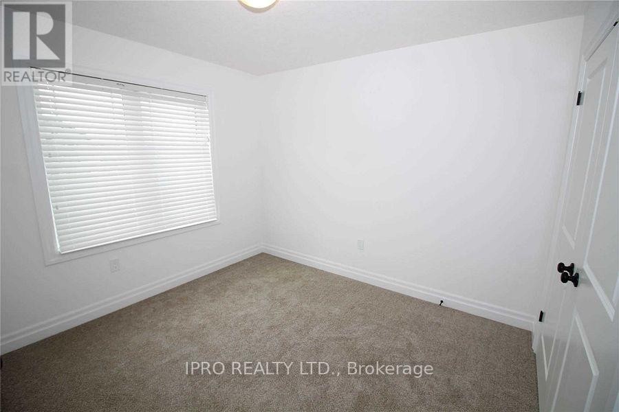 












172 WALSH STREET

,
Wellington North (Arthur),




Ontario
N0G1A0

