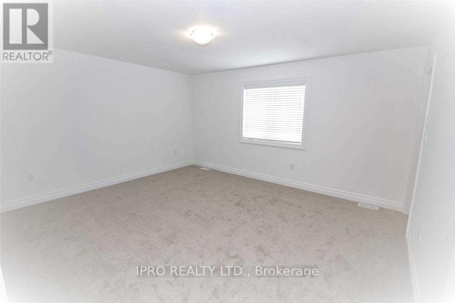 












172 WALSH STREET

,
Wellington North (Arthur),




Ontario
N0G1A0


