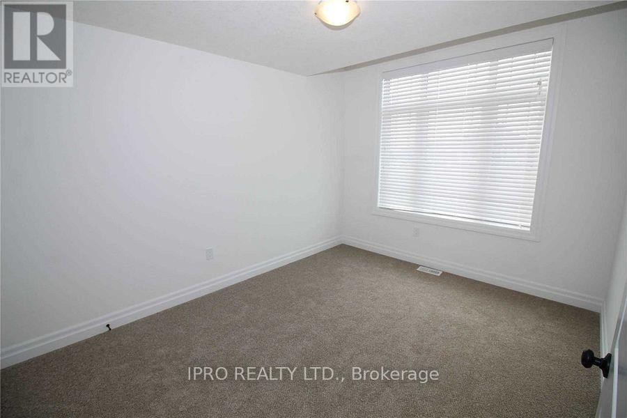 












172 WALSH STREET

,
Wellington North (Arthur),




Ontario
N0G1A0

