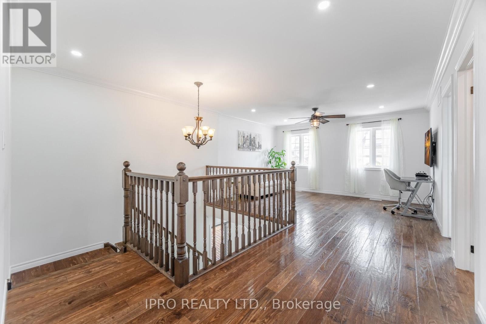 












132 COKER CRESCENT

,
Guelph/Eramosa (Rockwood),




Ontario
N0B2K0

