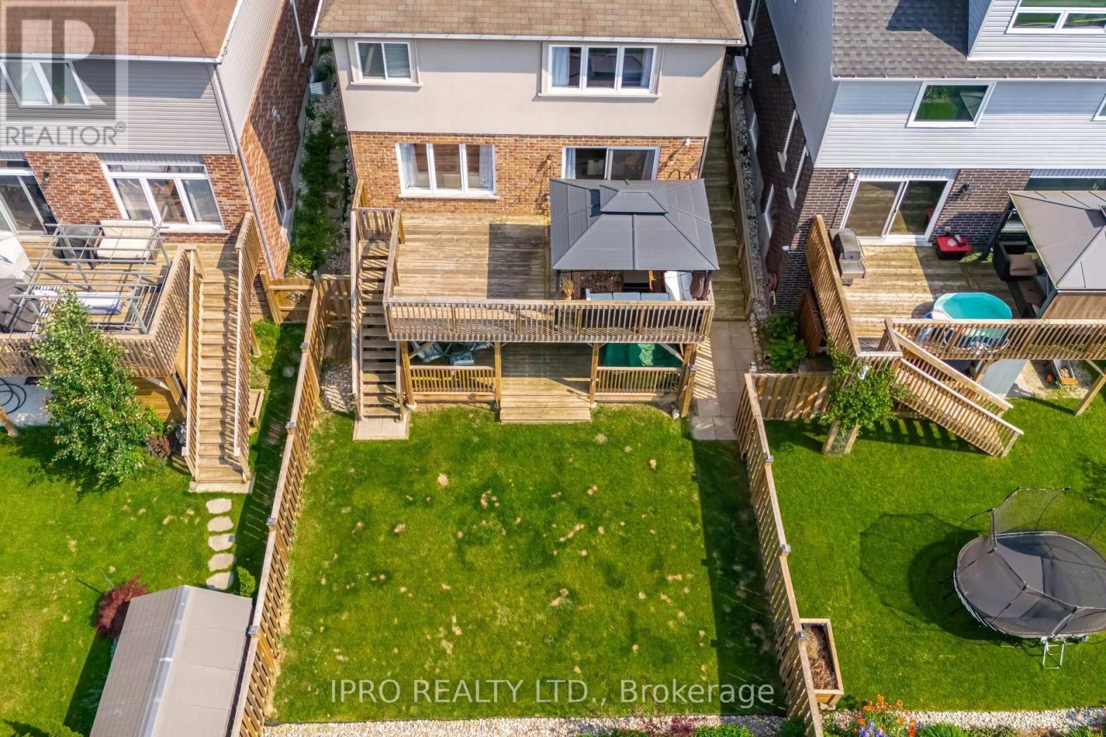 












132 COKER CRESCENT

,
Guelph/Eramosa (Rockwood),




Ontario
N0B2K0

