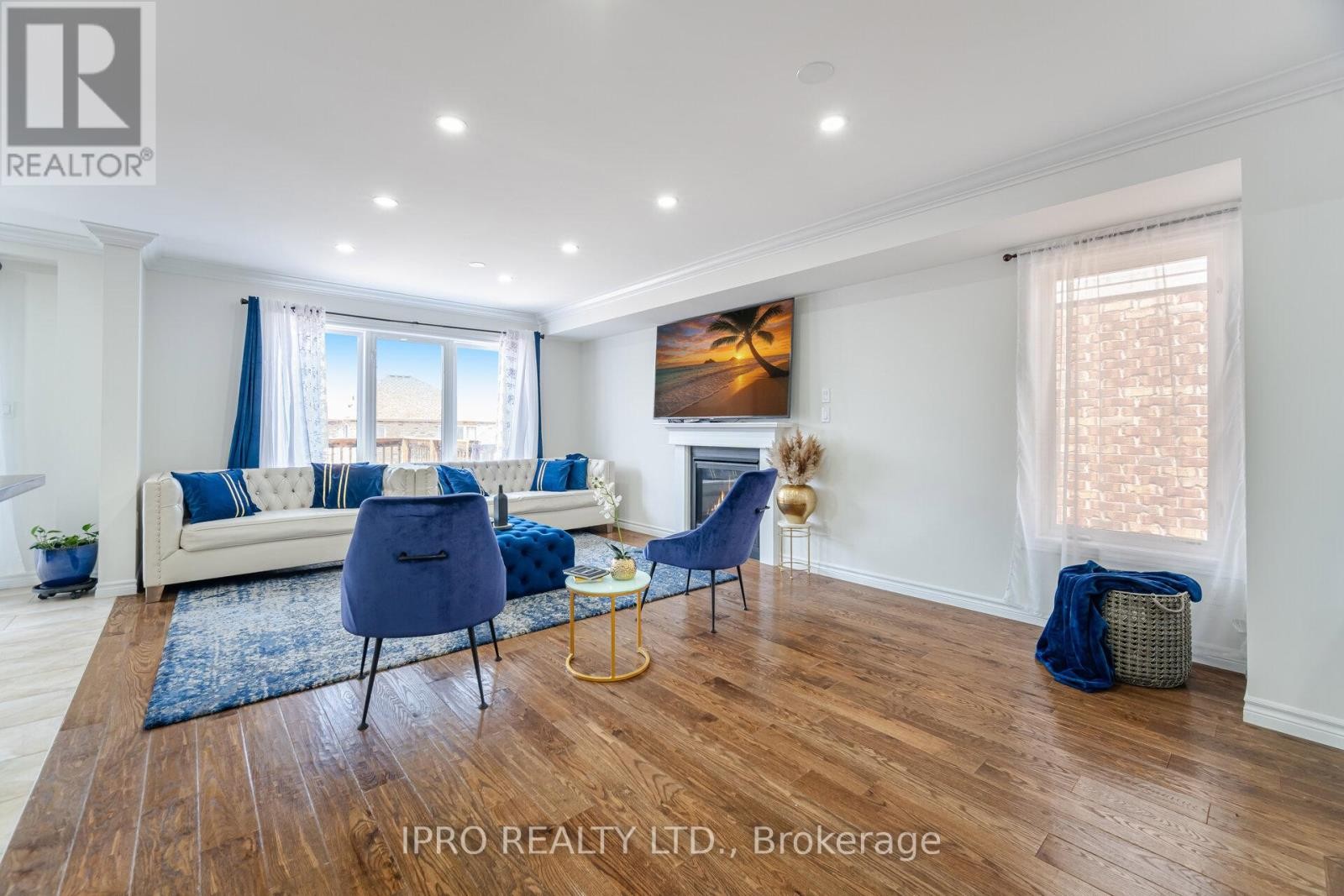 












132 COKER CRESCENT

,
Guelph/Eramosa (Rockwood),




Ontario
N0B2K0

