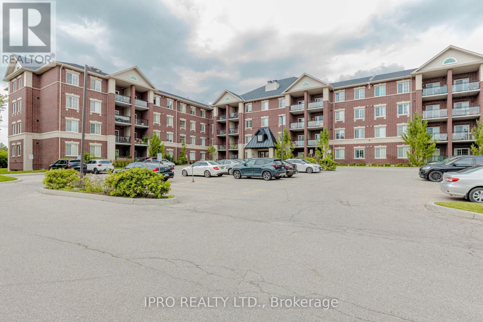 












419 - 1440 GORDON STREET

,
Guelph (Pineridge/Westminster Woods),




Ontario
N1L1C8

