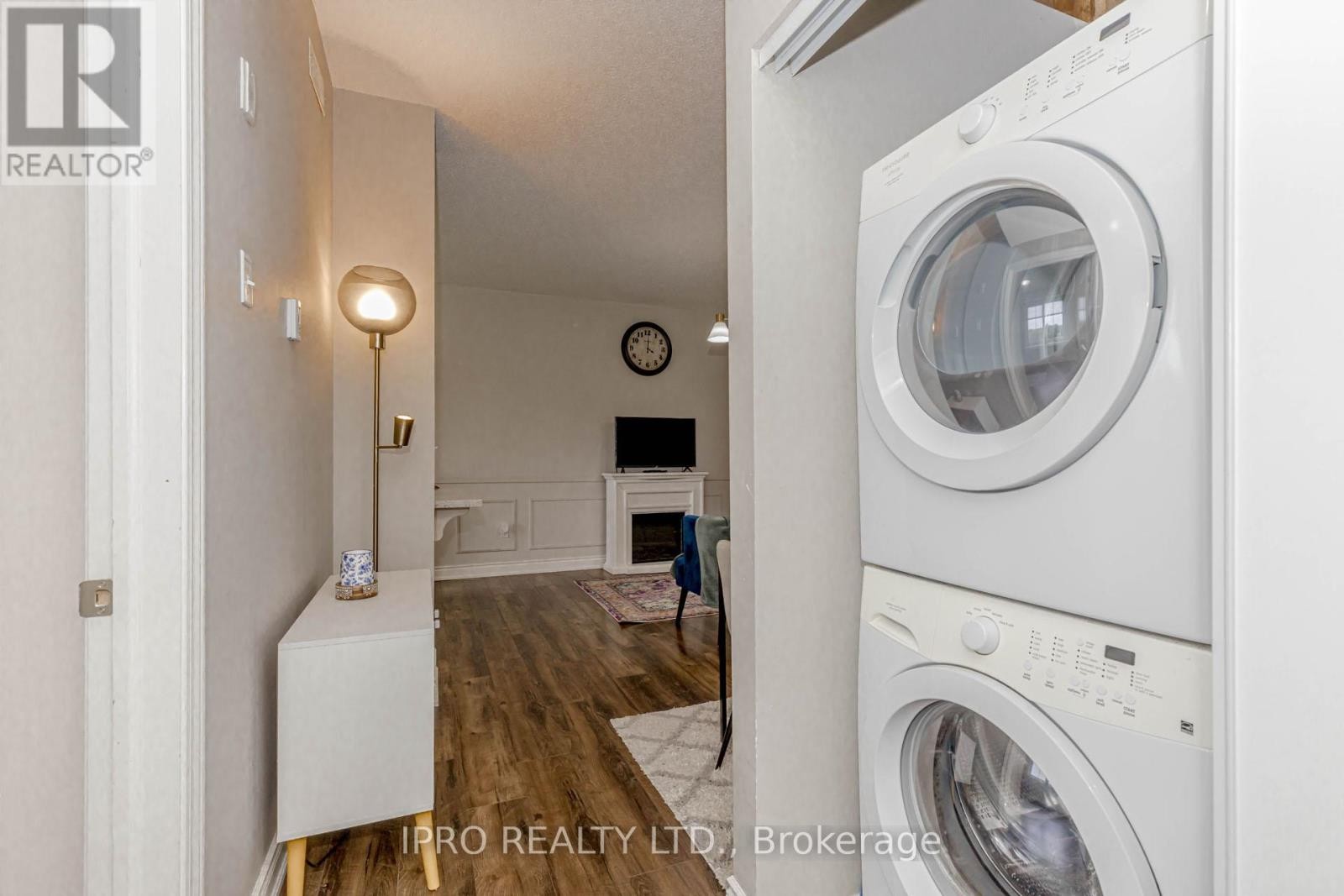 












419 - 1440 GORDON STREET

,
Guelph (Pineridge/Westminster Woods),




Ontario
N1L1C8

