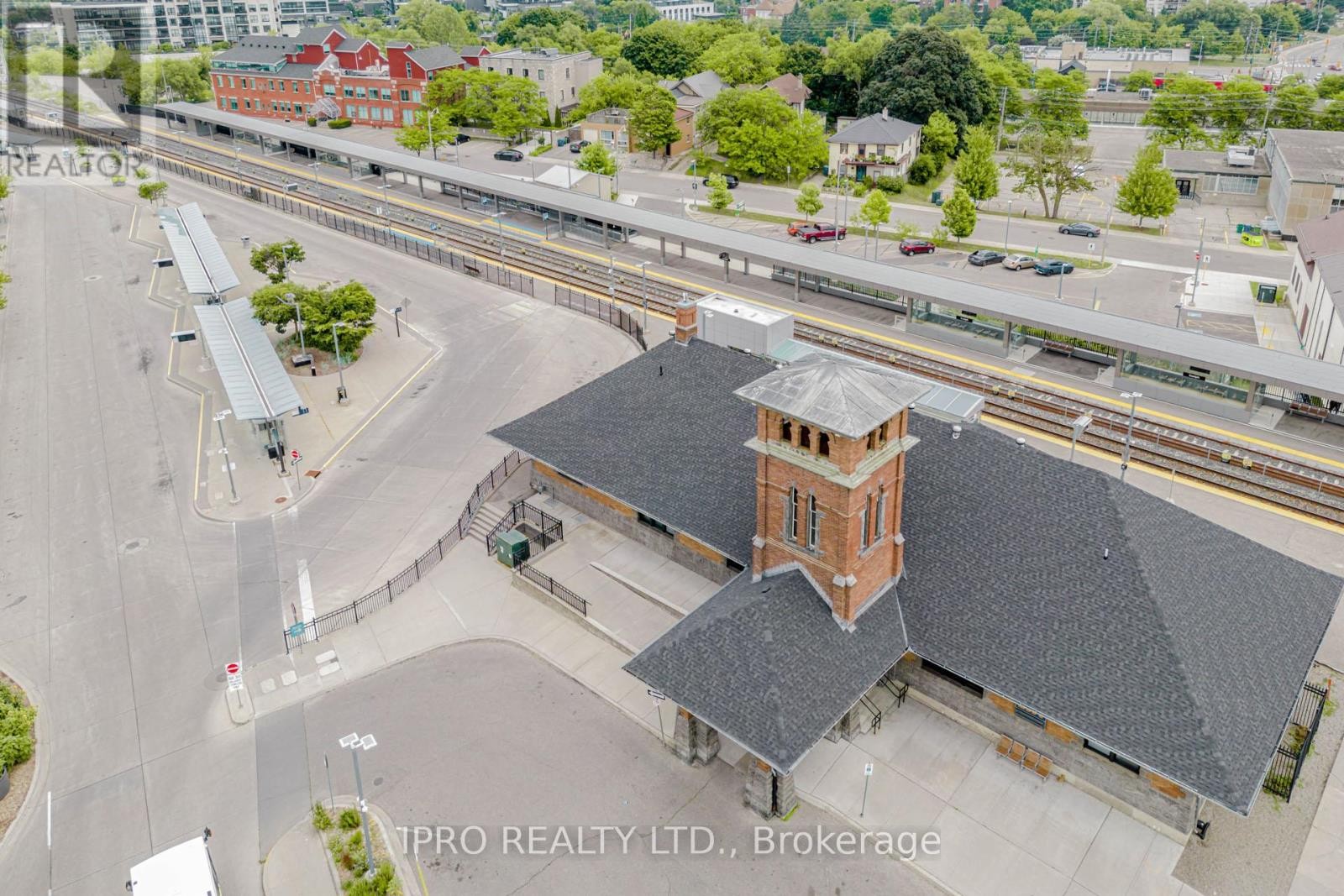 












419 - 1440 GORDON STREET

,
Guelph (Pineridge/Westminster Woods),




Ontario
N1L1C8

