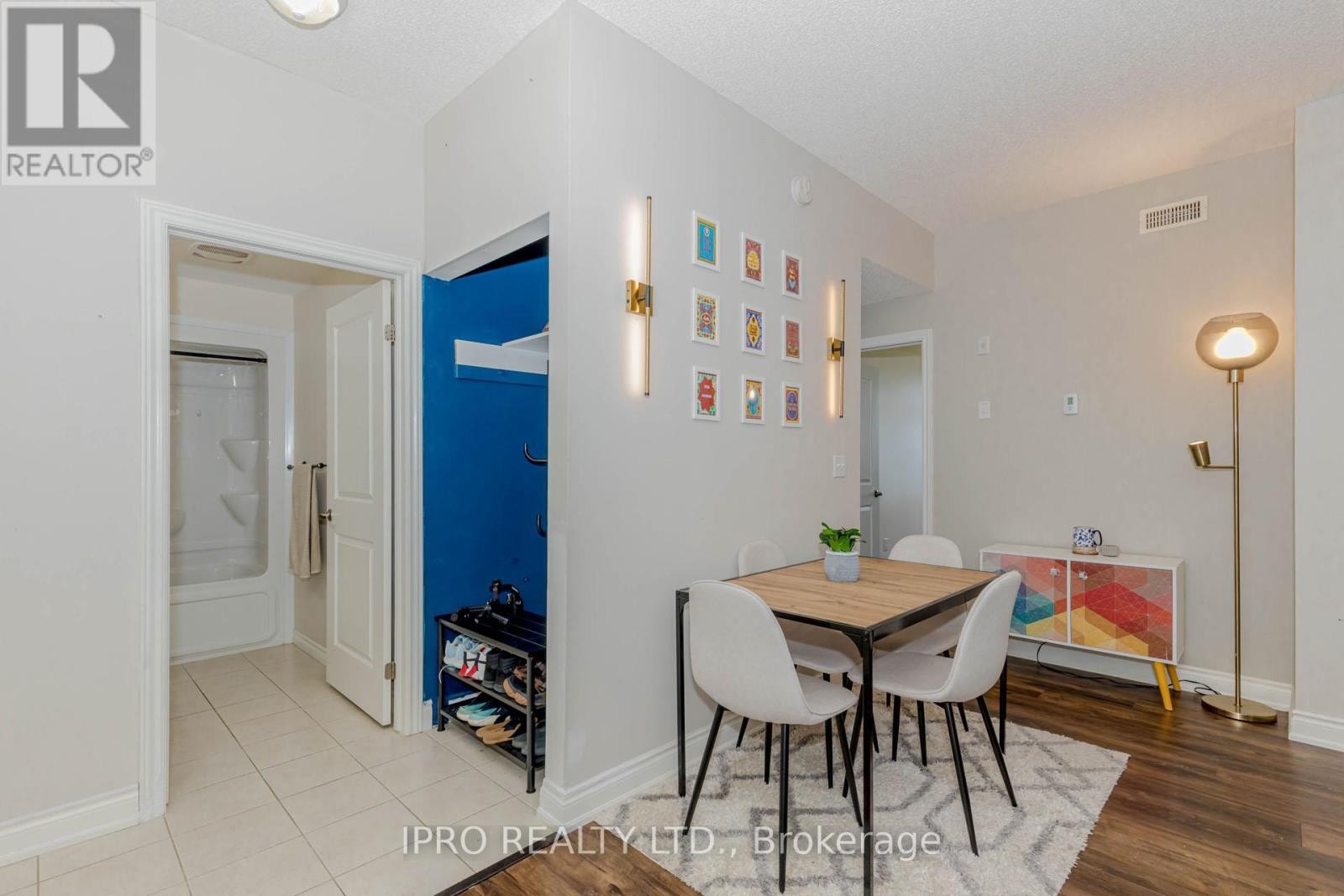 












419 - 1440 GORDON STREET

,
Guelph (Pineridge/Westminster Woods),




Ontario
N1L1C8

