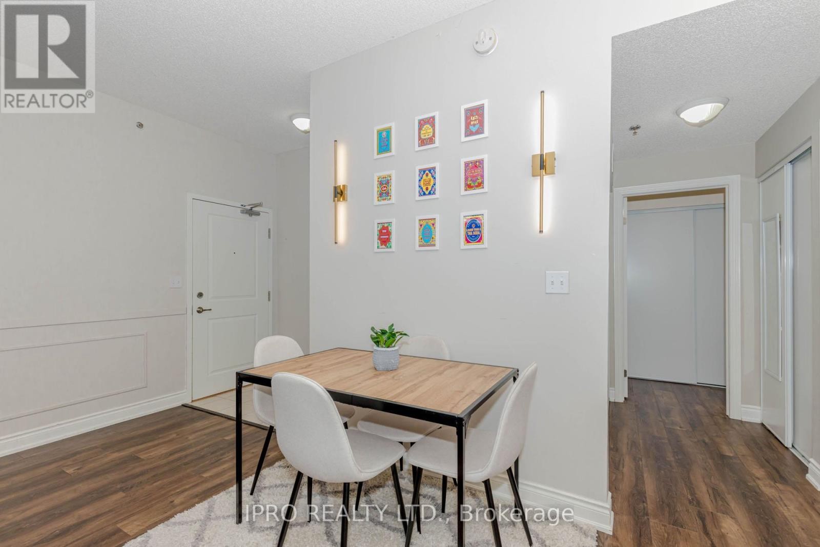 












419 - 1440 GORDON STREET

,
Guelph (Pineridge/Westminster Woods),




Ontario
N1L1C8

