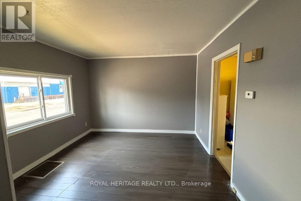












41 HARRIETT STREET

,
Belleville (Belleville Ward),




Ontario
K8P1V4


