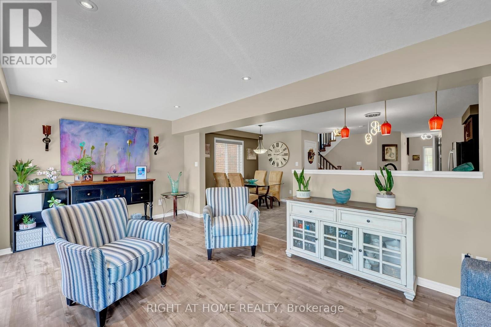 












211 HARDCASTLE DRIVE

,
Cambridge,




Ontario
N1S0A8

