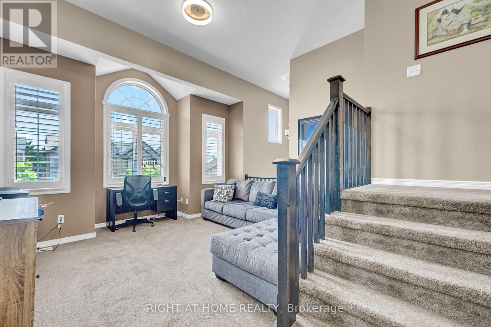 












211 HARDCASTLE DRIVE

,
Cambridge,




Ontario
N1S0A8

