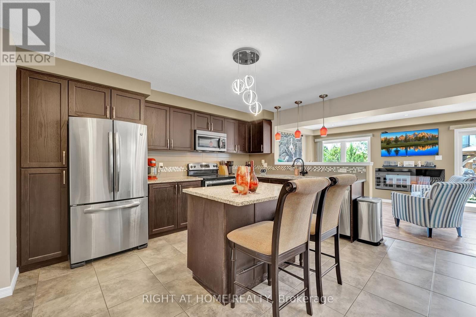 












211 HARDCASTLE DRIVE

,
Cambridge,




Ontario
N1S0A8

