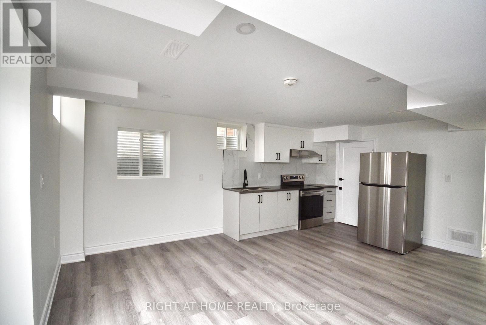 












BASEMENT - 22 EVA DRIVE

,
Woolwich,




Ontario
N0B1M0

