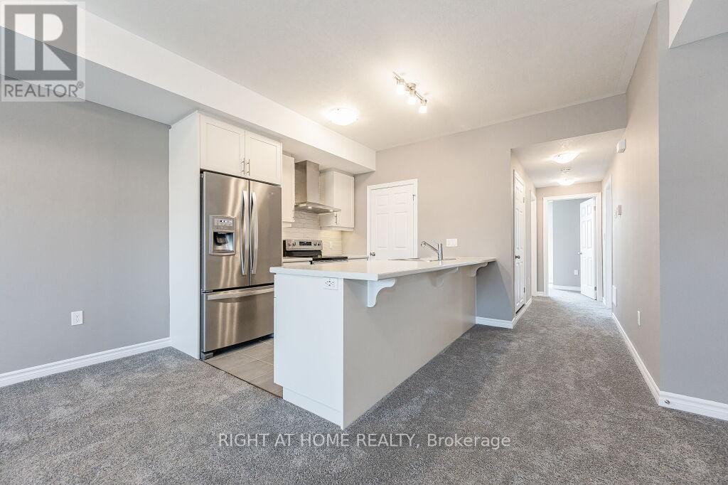 












34 - 126 OAT LANE

,
Kitchener,




Ontario
N2R0S8

