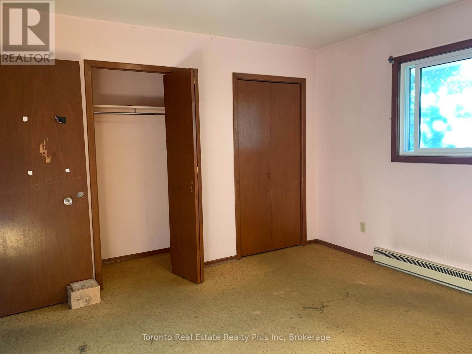












70 LASALLE CT CRESCENT

,
Sault Ste Marie,




Ontario
P6B4R6

