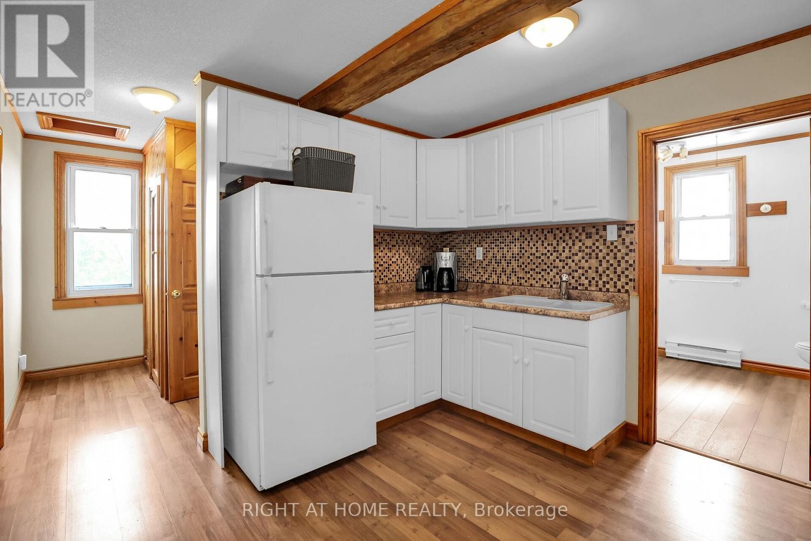 












1027 NIAGARA STONE ROAD

,
Niagara-on-the-Lake (Lakeshore),




Ontario
L0S1J0

