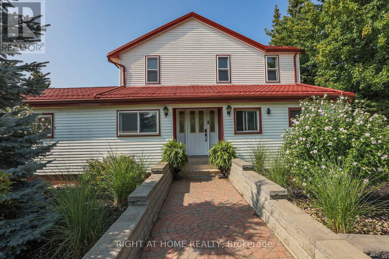 












1027 NIAGARA STONE ROAD

,
Niagara-on-the-Lake (Lakeshore),




Ontario
L0S1J0

