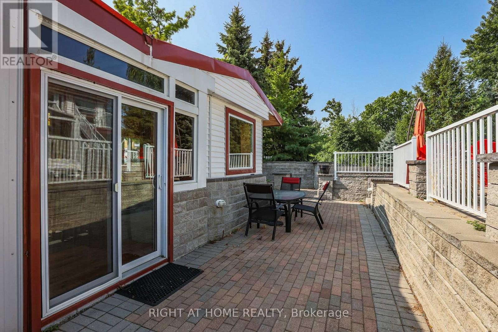 












1027 NIAGARA STONE ROAD

,
Niagara-on-the-Lake (Lakeshore),




Ontario
L0S1J0

