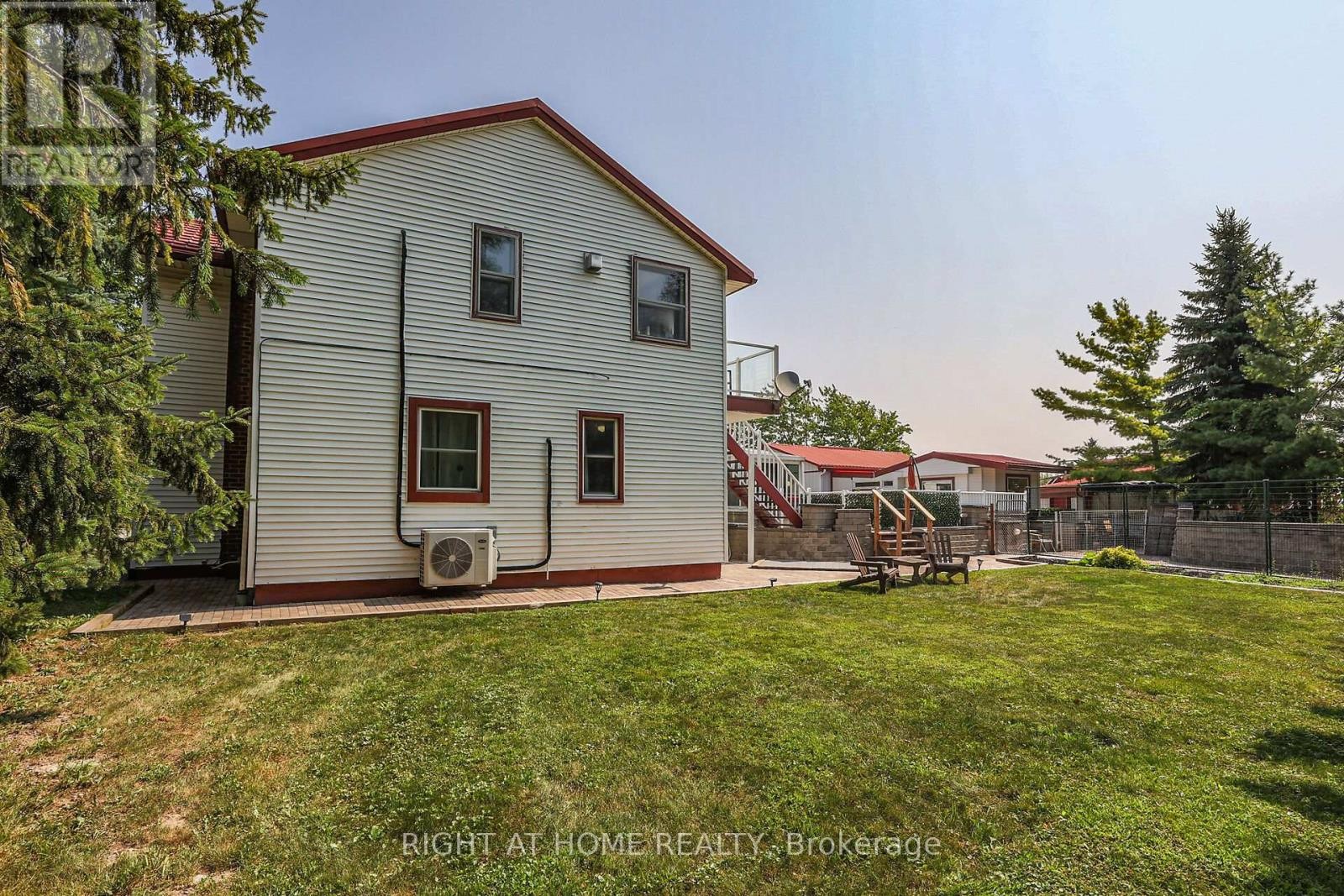 












1027 NIAGARA STONE ROAD

,
Niagara-on-the-Lake (Lakeshore),




Ontario
L0S1J0

