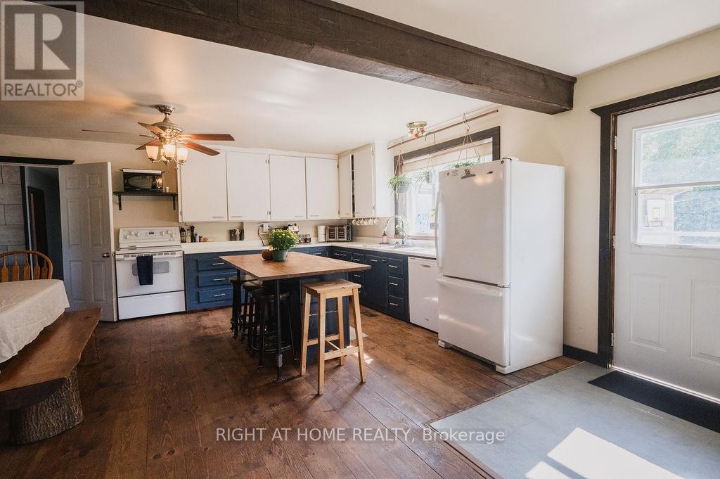 












47 PEACOCK ROAD

,
Strong,




Ontario
P0A1Z0

