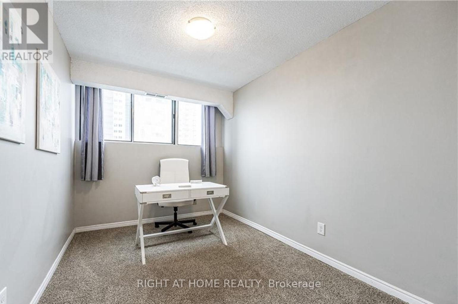 












903 - 375 KING STREET N

,
Waterloo,




Ontario
N2J4L6

