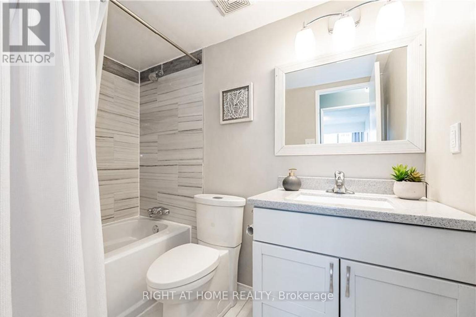 












903 - 375 KING STREET N

,
Waterloo,




Ontario
N2J4L6


