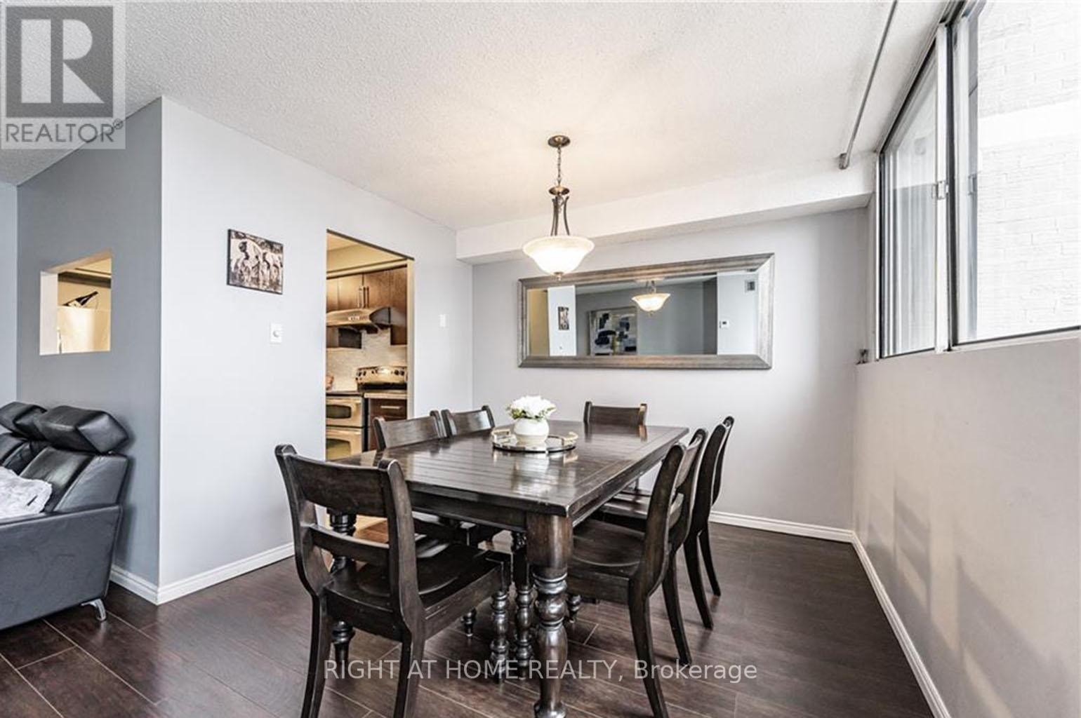 












903 - 375 KING STREET N

,
Waterloo,




Ontario
N2J4L6

