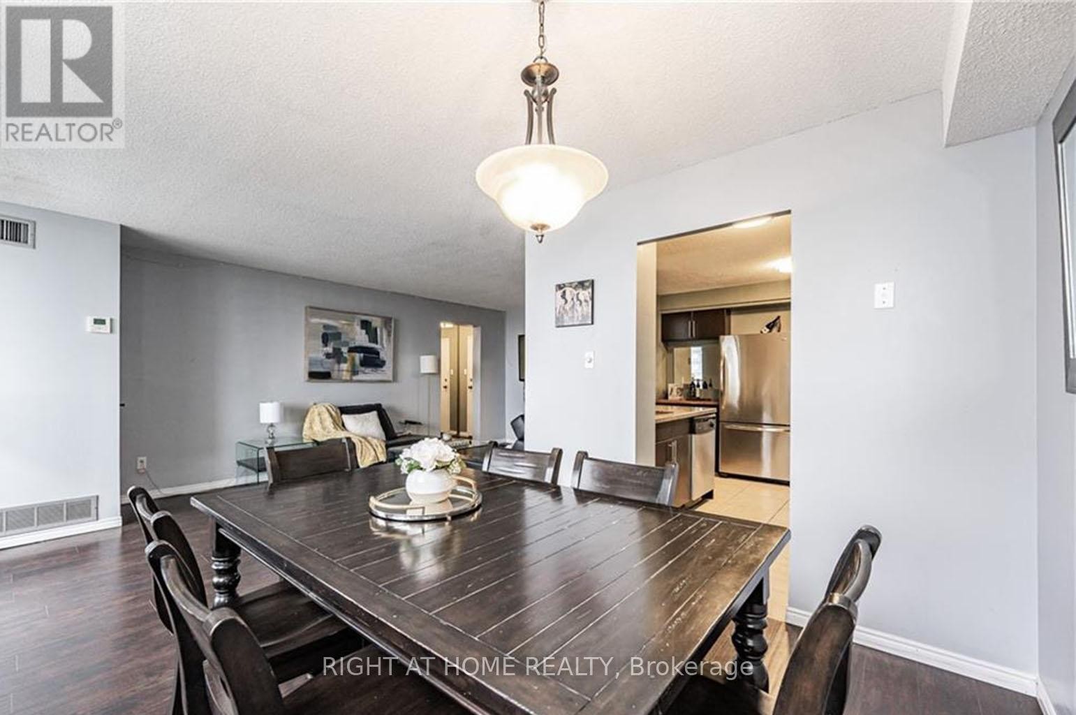 












903 - 375 KING STREET N

,
Waterloo,




Ontario
N2J4L6

