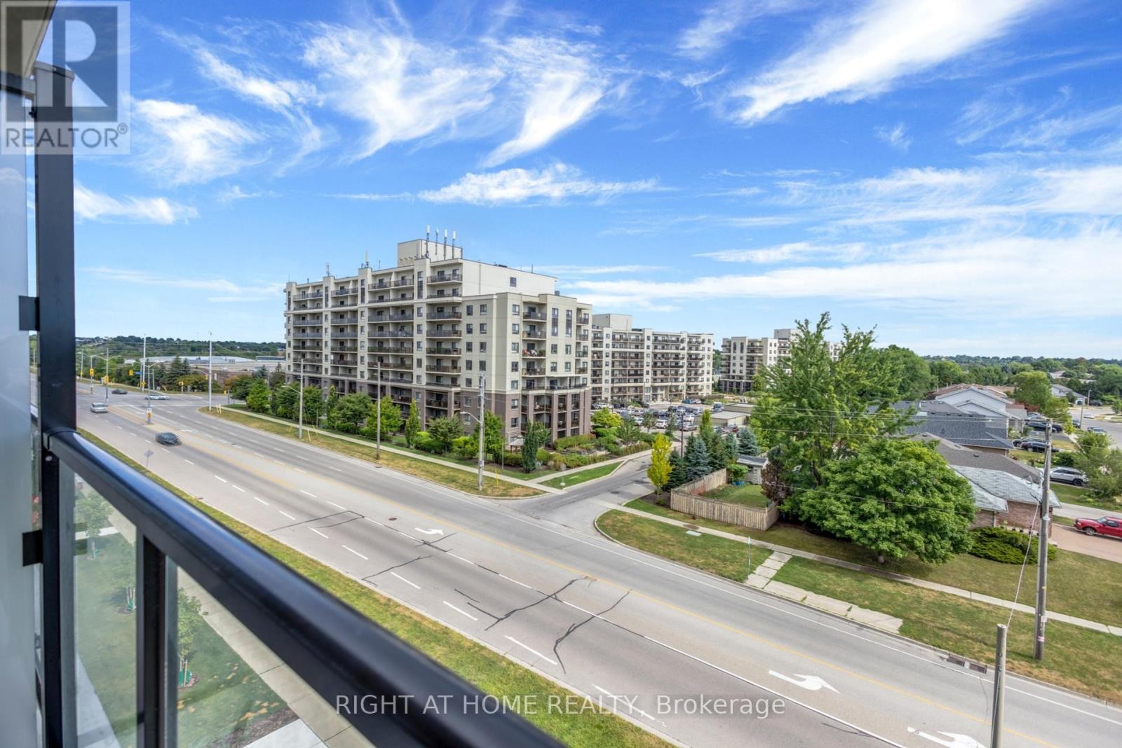 












502C - 191 ELMIRA STREET S

,
Guelph (Willow West/Sugarbush/West Acres),




Ontario
N1K0E5

