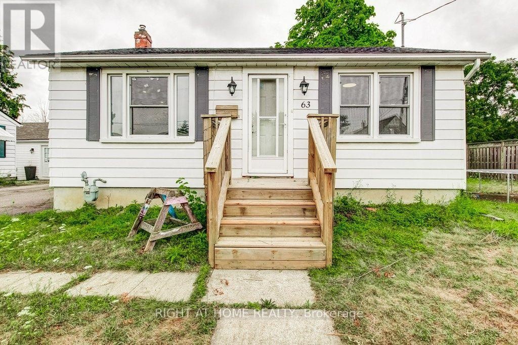 












63 KINSEY STREET

,
St. Catharines (Western Hill),




Ontario
L2S1E2

