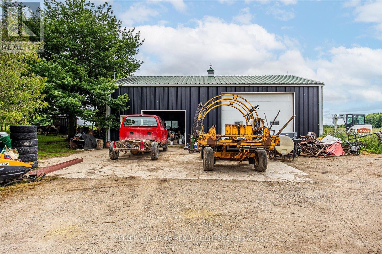 












4956 FIFTH LINE

,
Erin,







Ontario
L7J2J8

