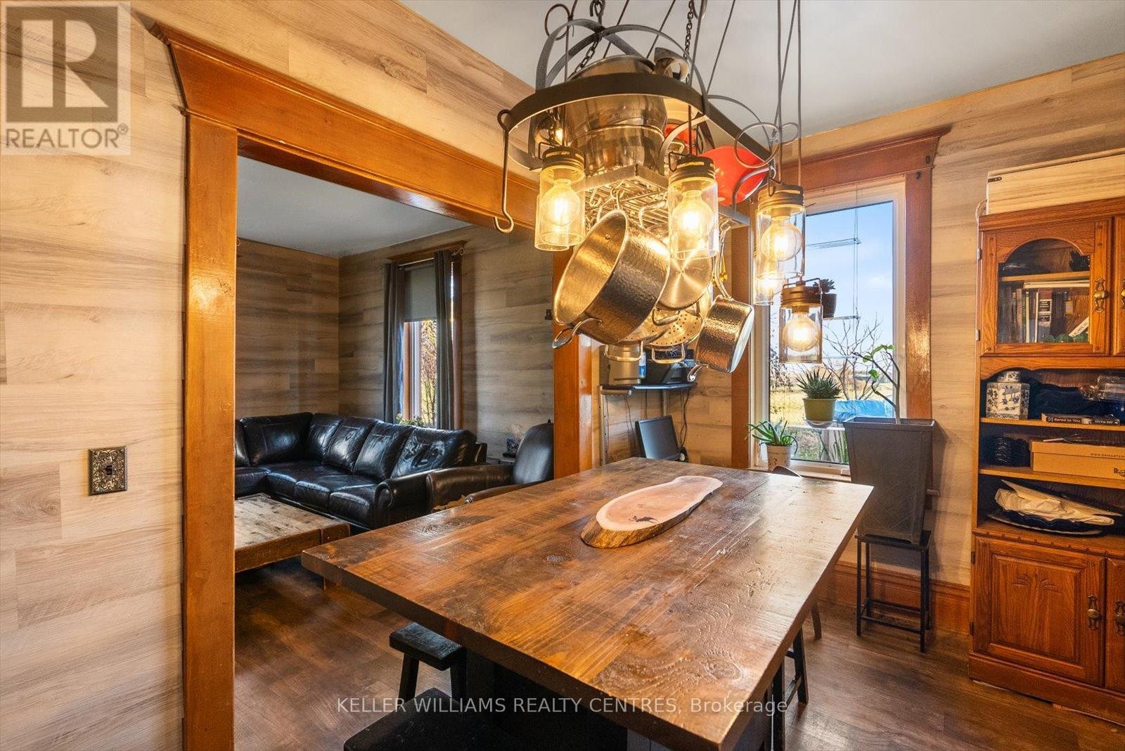 












4956 FIFTH LINE

,
Erin,







Ontario
L7J2J8

