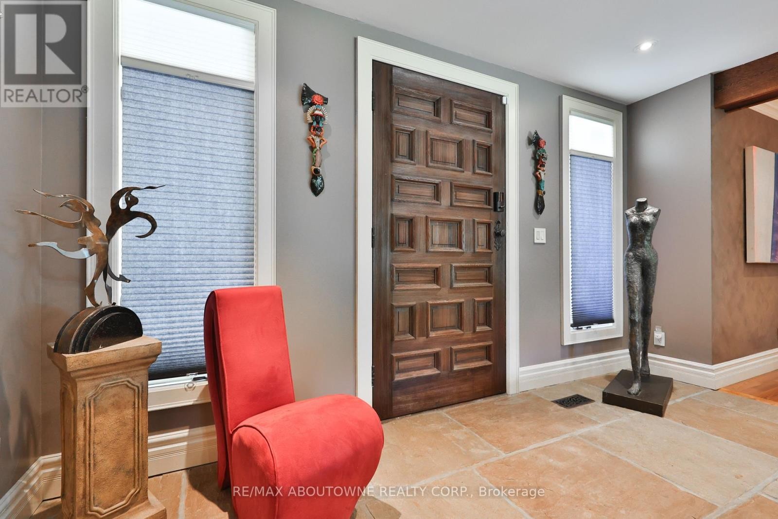 












24 SCHOOL STREET

,
Hamilton (Waterdown),




Ontario
L0R2H0

