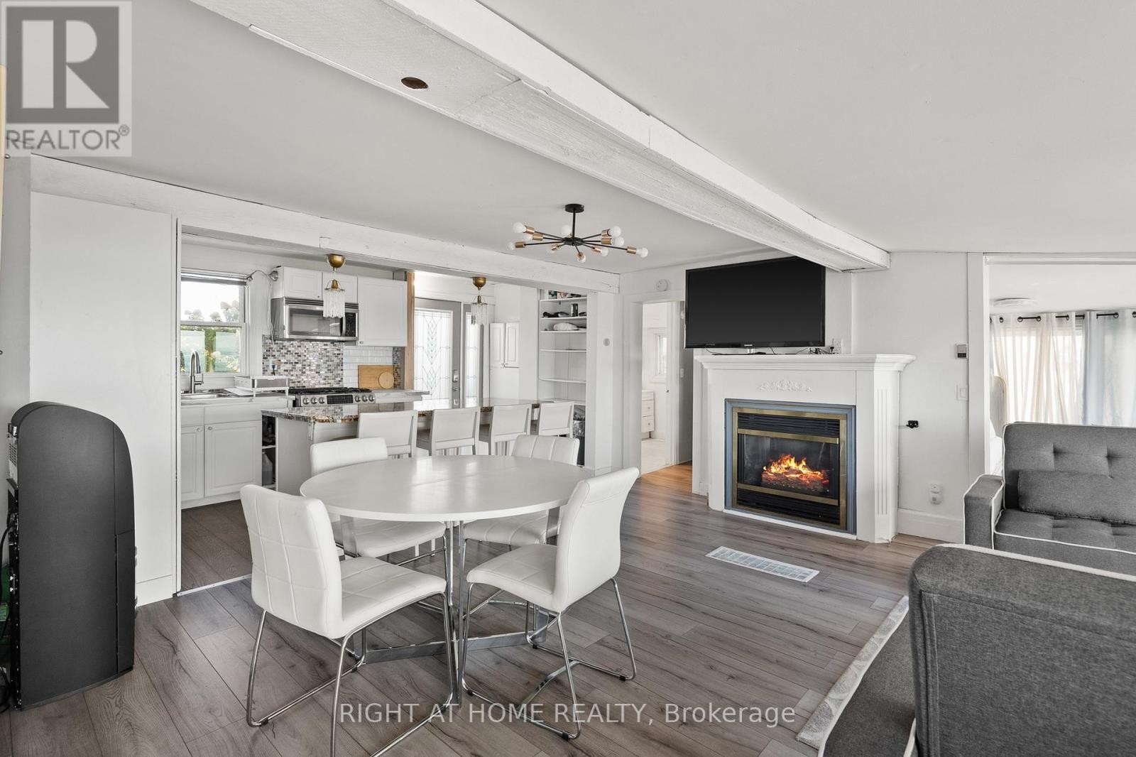 












71 LIGHTHOUSE DRIVE

,
Haldimand (Dunnville),




Ontario
N1A2W6

