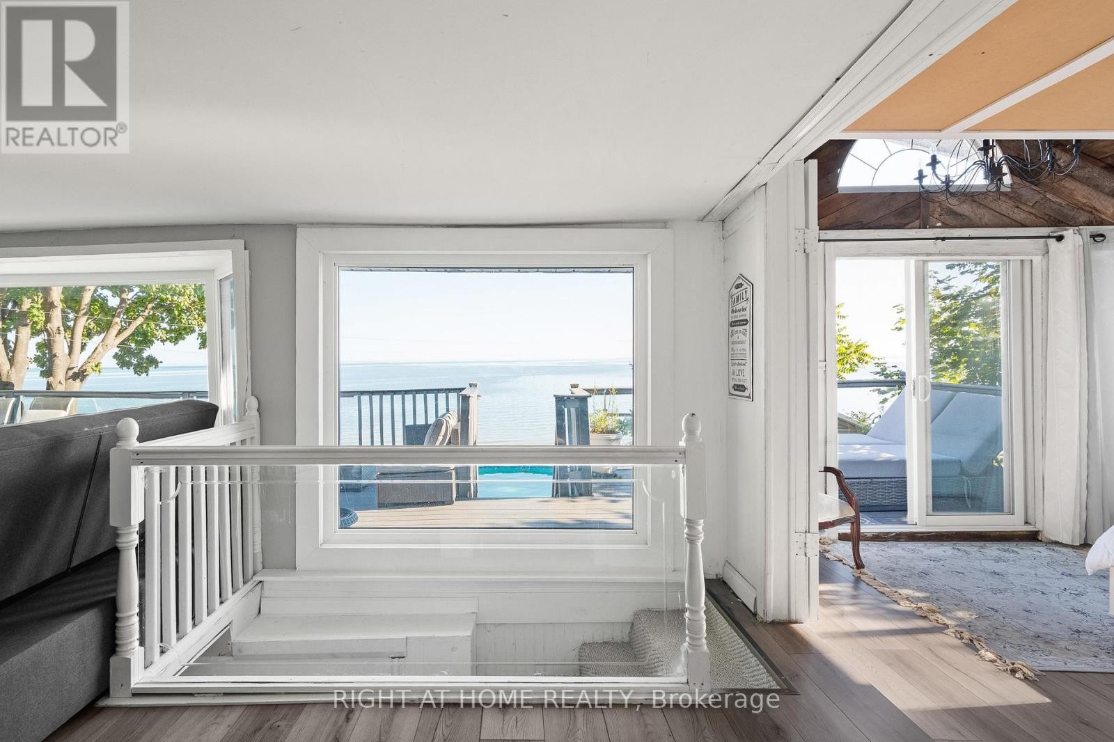 












71 LIGHTHOUSE DRIVE

,
Haldimand (Dunnville),




Ontario
N1A2W6

