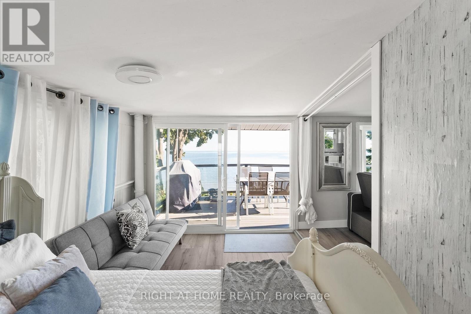 












71 LIGHTHOUSE DRIVE

,
Haldimand (Dunnville),




Ontario
N1A2W6

