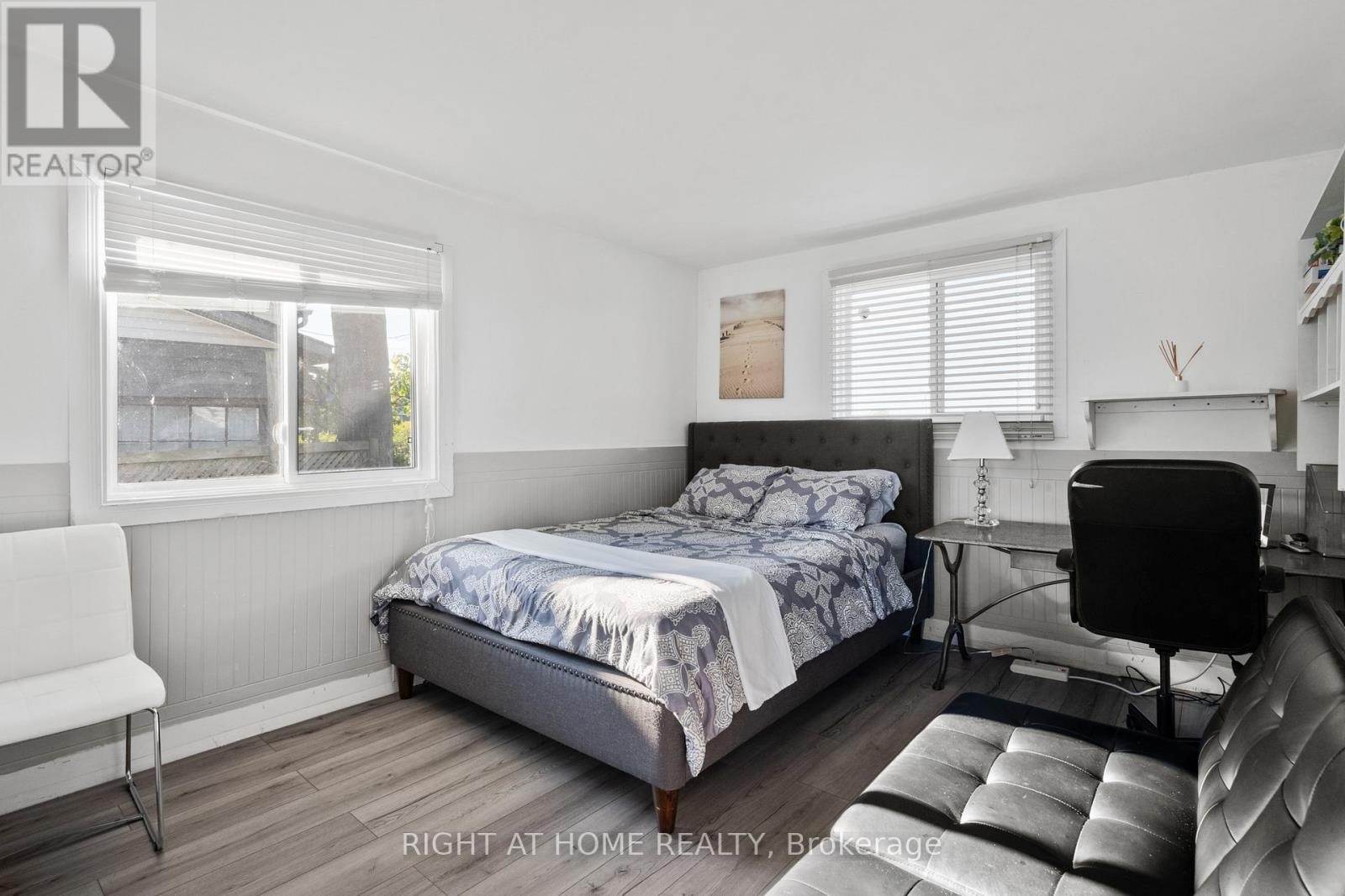 












71 LIGHTHOUSE DRIVE

,
Haldimand (Dunnville),




Ontario
N1A2W6

