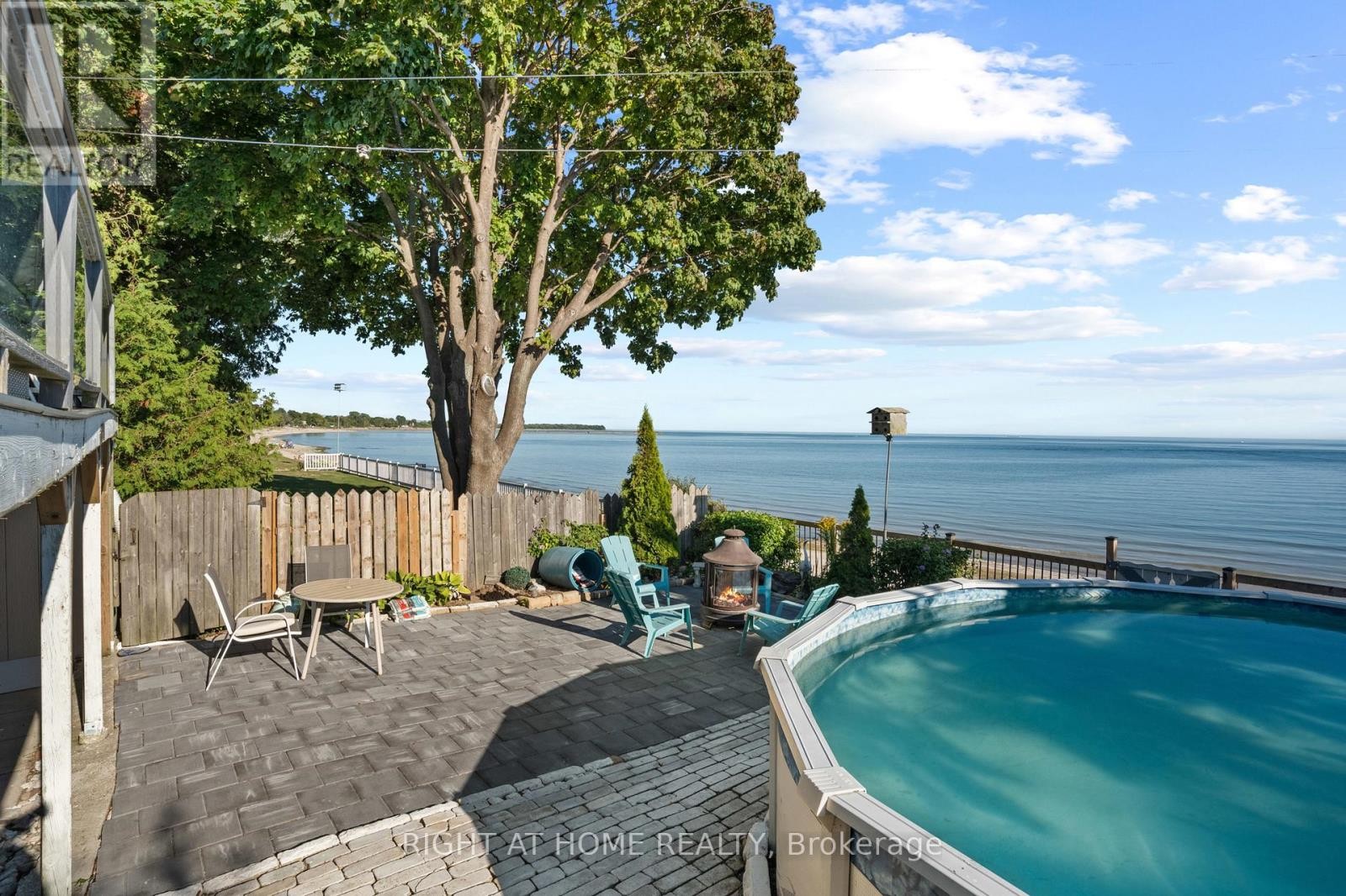 












71 LIGHTHOUSE DRIVE

,
Haldimand (Dunnville),




Ontario
N1A2W6

